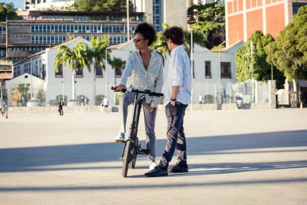 Bicicletta Elettrica Pieghevole, "Rossa" 250 W, 36V 5,2Ah , ruote da 16", freni a disco, peso 14 kg - immagine 6