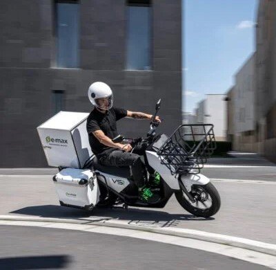 VS1 – Scooter Elettrico – VMOTO EMAX - immagine 5