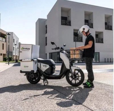 VS1 – Scooter Elettrico – VMOTO EMAX - immagine 9